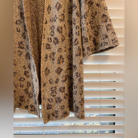 Anthropologie - Leopard Sweater/Cardigan - Picture 3 of 9